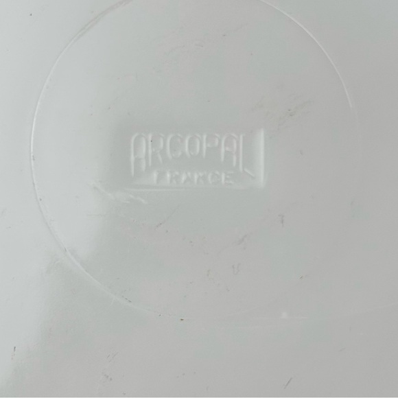 Arcopal Fruits de France large milk glass serving bowl, Vintage, 70s, Casserole - Picture 7 of 7